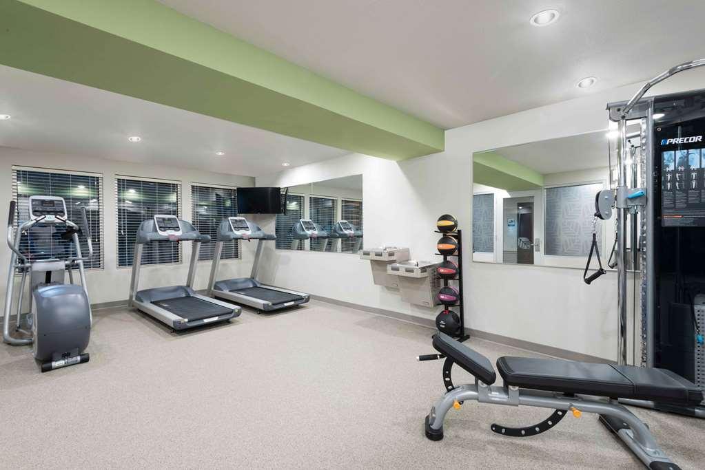 Woodspring Suites Провиденс Удобства фото