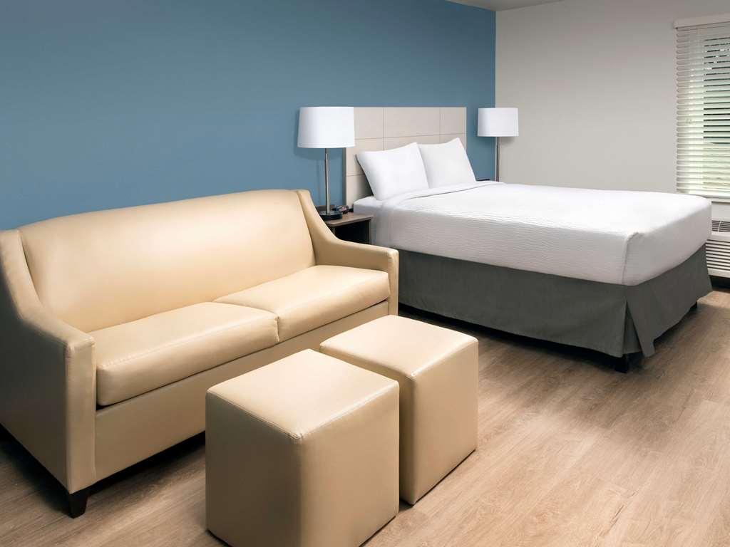 Woodspring Suites Провиденс Номер фото